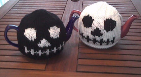 Gothic Skull Head Tea Cosy and Skull Dishcloth Knitting