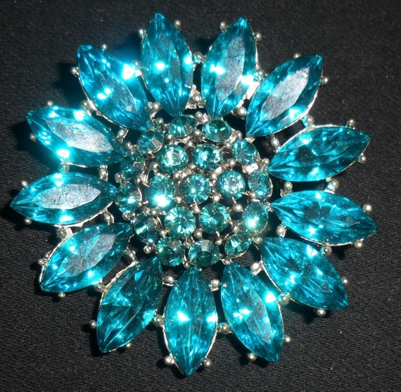 Vintage Weiss Brooch ,Signed , Blue Green Aurora Borealis ,Flower Brooch , Unique , Elegant , Gift Just for her at  any occasion