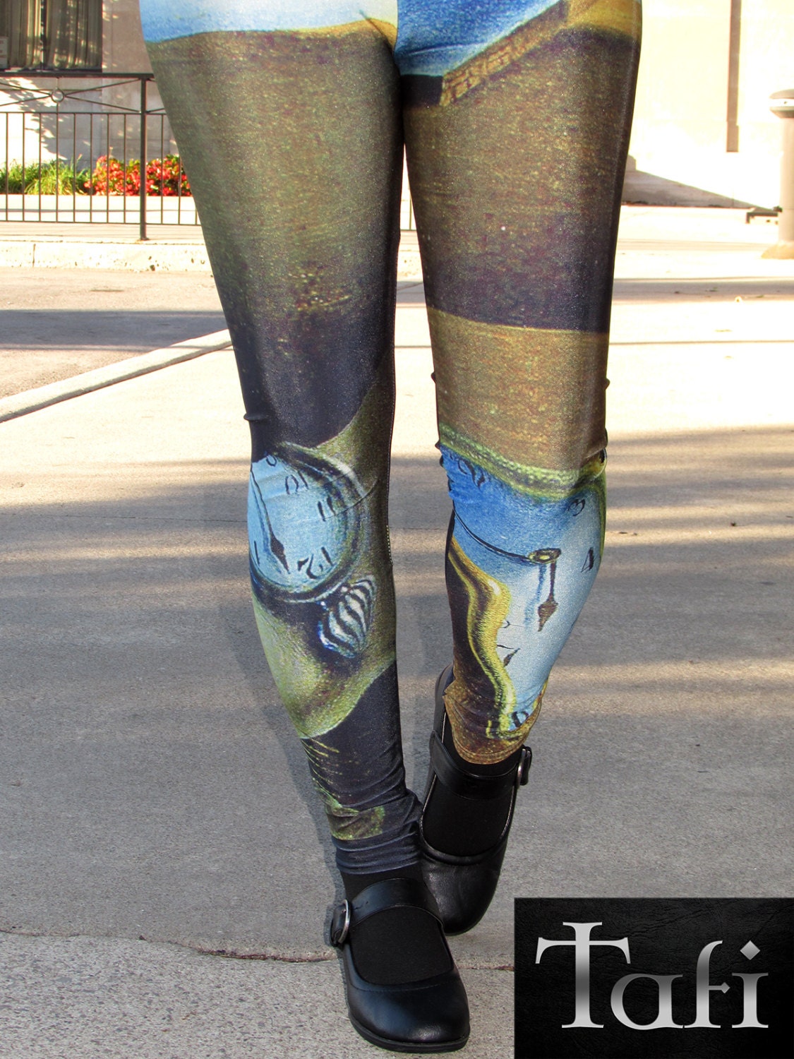 TAFI Dali Melting Clocks Leggings Limited Edition