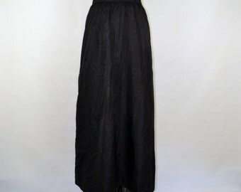 1970s Black Taffeta Maxi Skirt by The Wilroy Traveller, Brownstone Studio