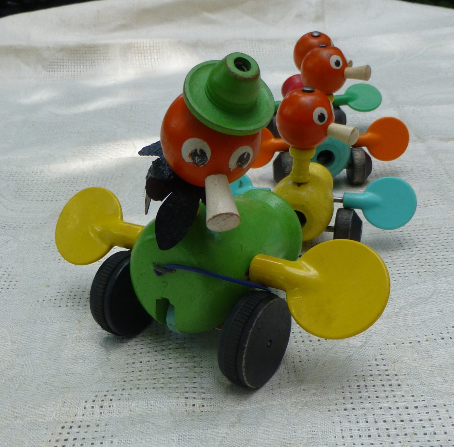 Vintage Fisher Price Duck / Geese Pull Toy by QuantitiesofQuaint