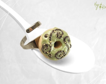 Scented Khaki Donut Ring, Doughnut Ring, Mini Food Jewelry, Polymer Clay Food Miniature, Kawaii Ring, Donut Jewelry, Donut Green Ring
