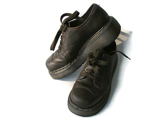 dr martens brown platform