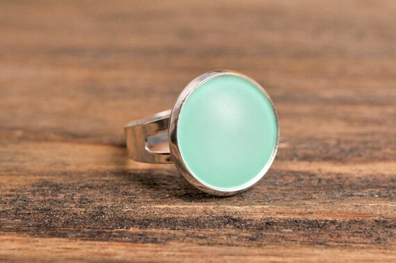 Items similar to Mint green ring, mood ring, adjustable ring, statement