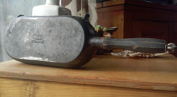 Omelet and Cornbread Pan. Vintage Super Maid Cookware Cast