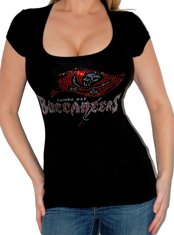 buccaneers shirt womens