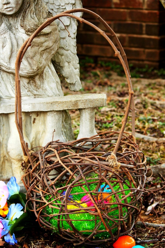 Handmade Grapevine Basket; Hanging basket; Unique Gift; Easter Basket