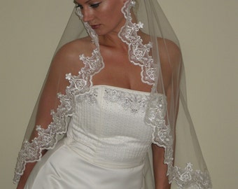 Mantilla wedding veil circular 42" long fingertip length.