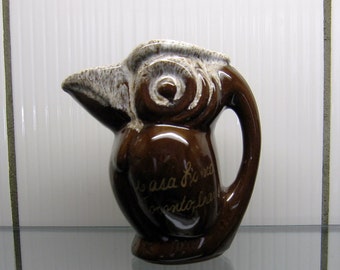 Vintage BRoWN DRiP souvenir CASA LOMA Castle pottery Bird TOUCAN Syrup 