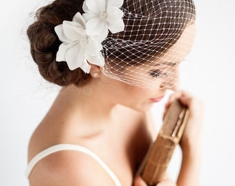 Birdcage Veil with Flowers 9" - Bandeau Birdcage Veil - Wedding Mini Veil - Magnolia Flower - Wedding Hair Accessories