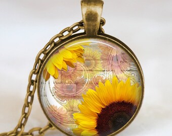 Sunflower pendant , Sunflower necklace , sunflower jewelry ,spring jewelry, spring flower gift idea , sunshine necklace