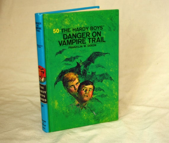 DANGER ON VAMPIRE TRAIL by Franklin Dixon #50 Vintage Hardy Boys Book 1971 DANGER ON VAMPIRE TRAIL by Franklin Dixon #50 Vintage Hardy Boys Book 1971