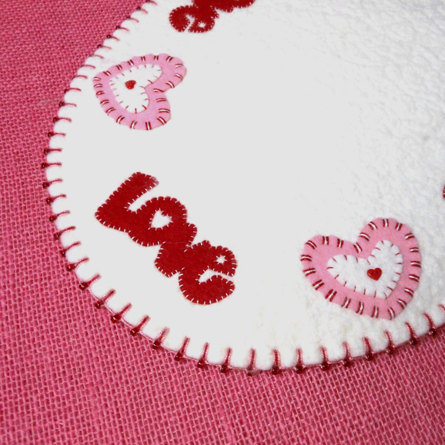 Valentine Love Design Penny Rug Style Oval Table