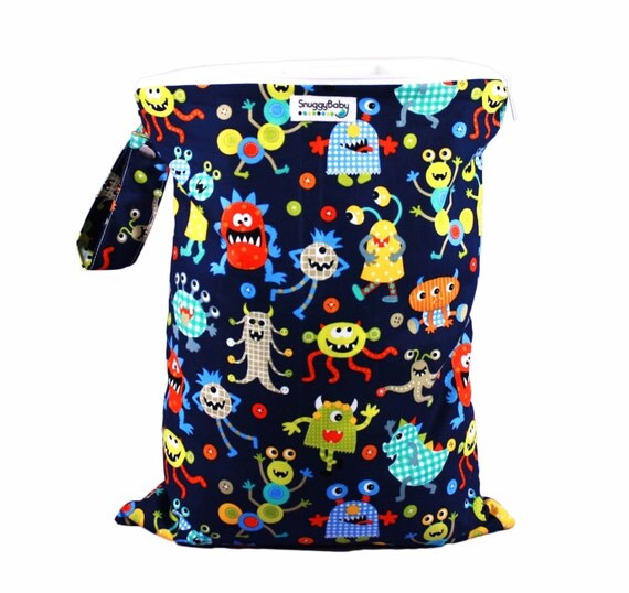 LARGE Wet Bag with Zipper and Waterproof Lining by SnuggyBaby