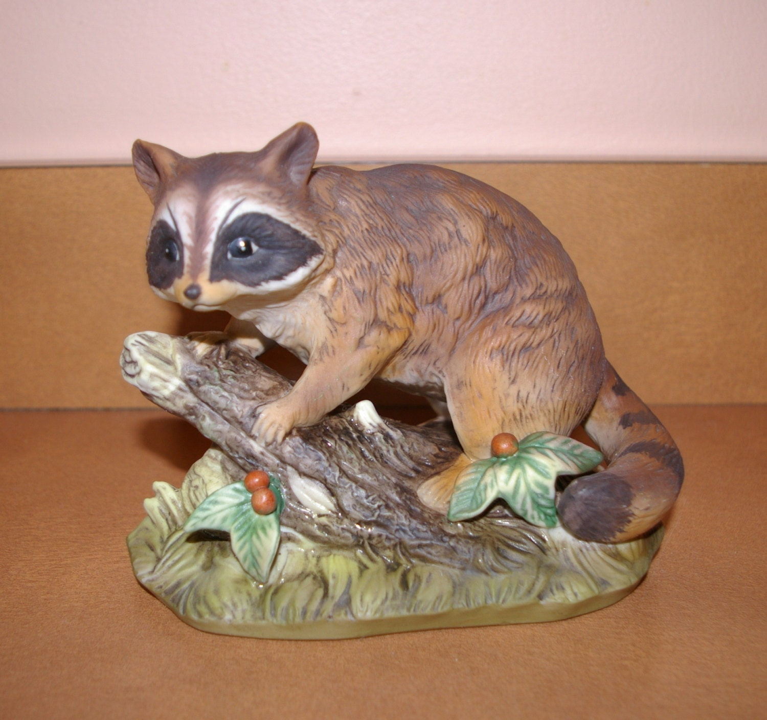 homco raccoon