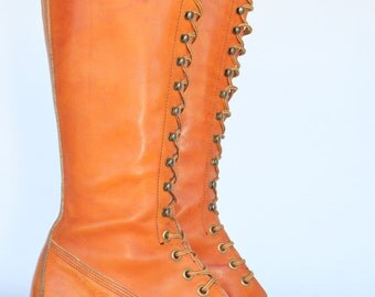 Tall vintage Black Label Frye marbled leather lace up campus riding boots 6 B in excellent condition New sole and heels