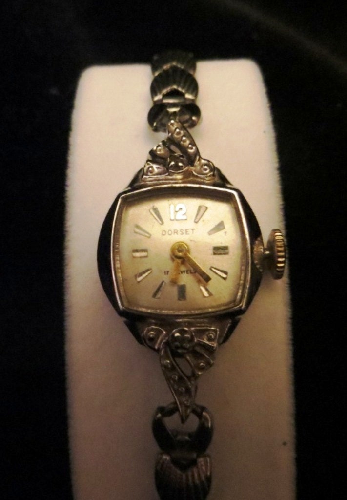 Vintage Dorset 17 Jewel Ladies Wrist Watch by TimelessTreasuresLLC