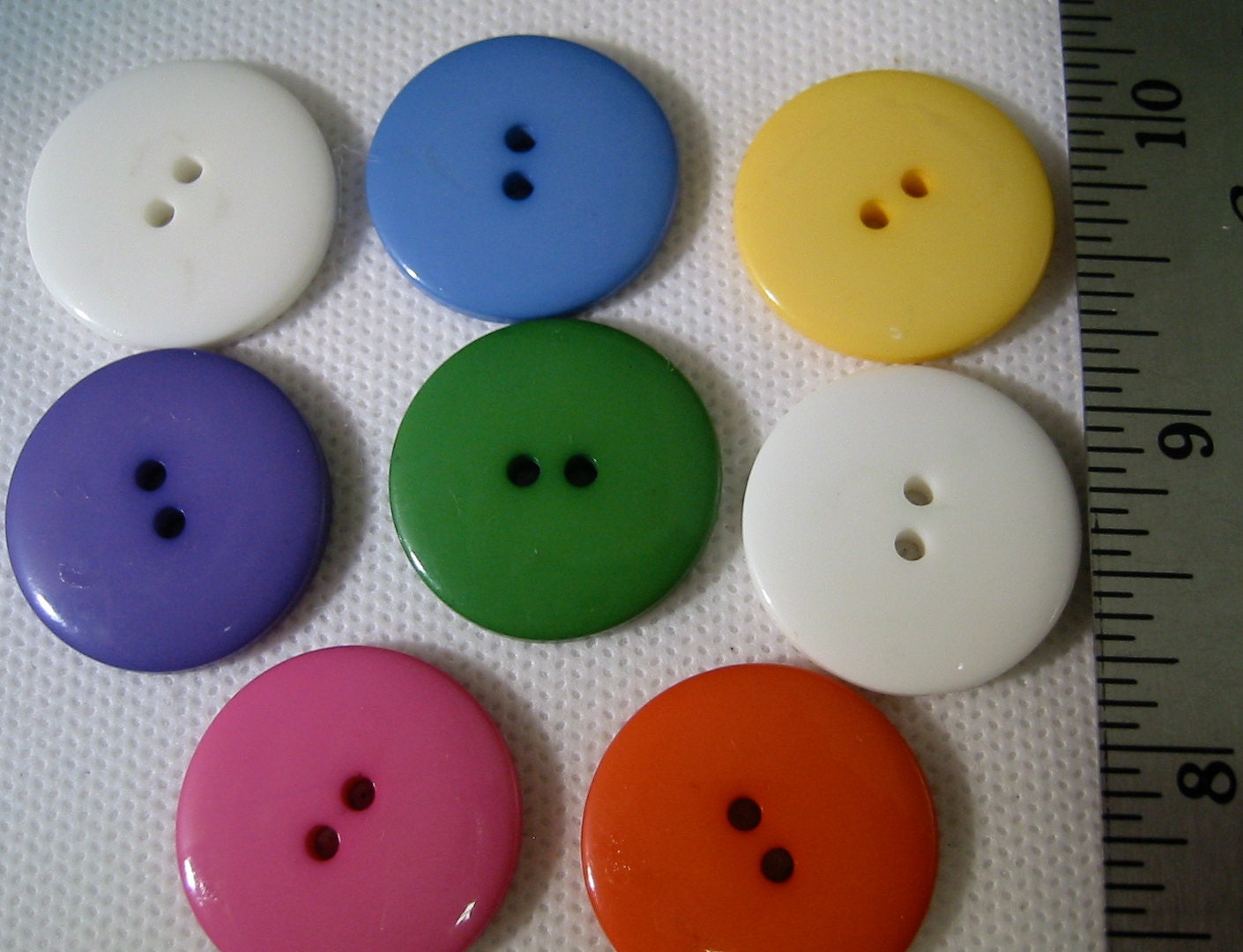 8 Individual Color Buttons Large 2 hole