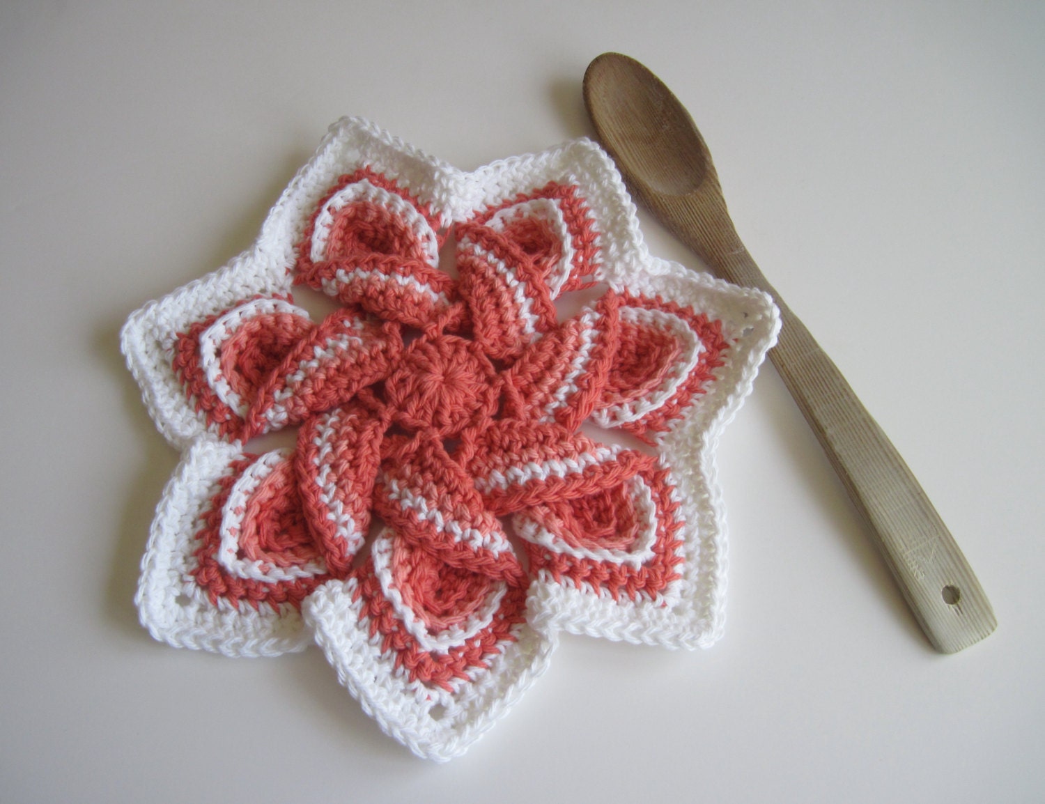 Crochet Flower Trivet Hot Pad White and Peach