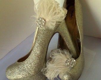 Bridal Shoe Clips, Wedding Shoe CLips, Ivory Feather Shoe Clips, SHoe Clips for Wedding Shoes, Bridal Shoes, ShoeClipsOnly Designer