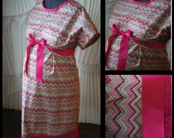 Maternity Hospital Labor Gown - Pink Chevron (Labor and Delivery Hospital Gown)