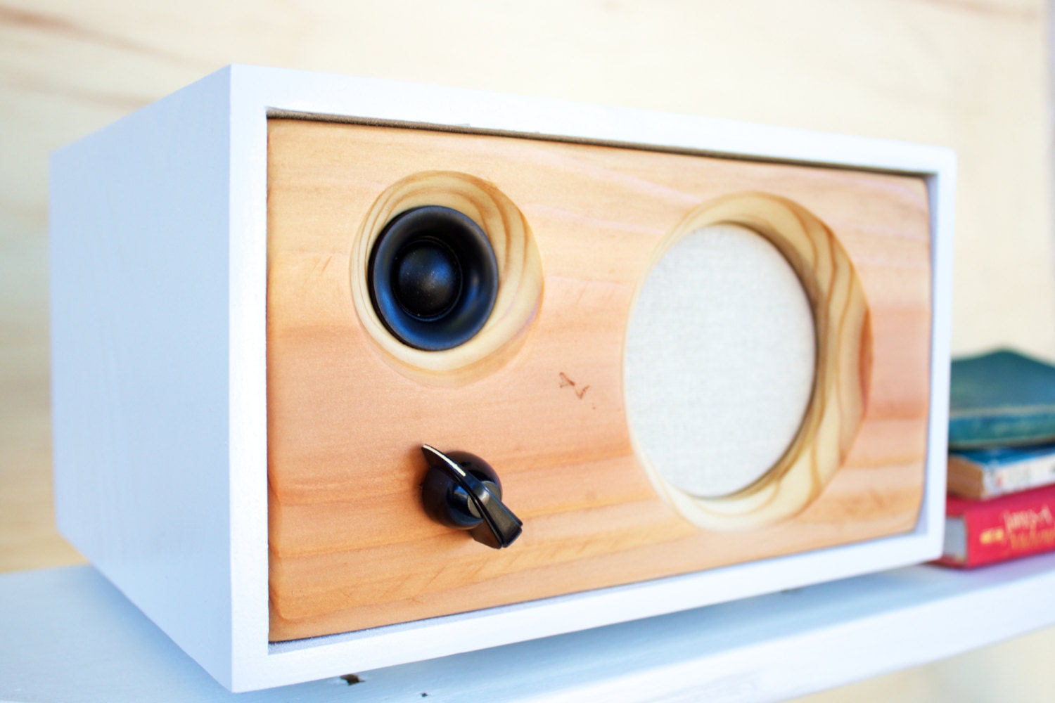 Desk Wood Speaker || Reclaimed Wood Speaker | Wood speakers, Audio ...