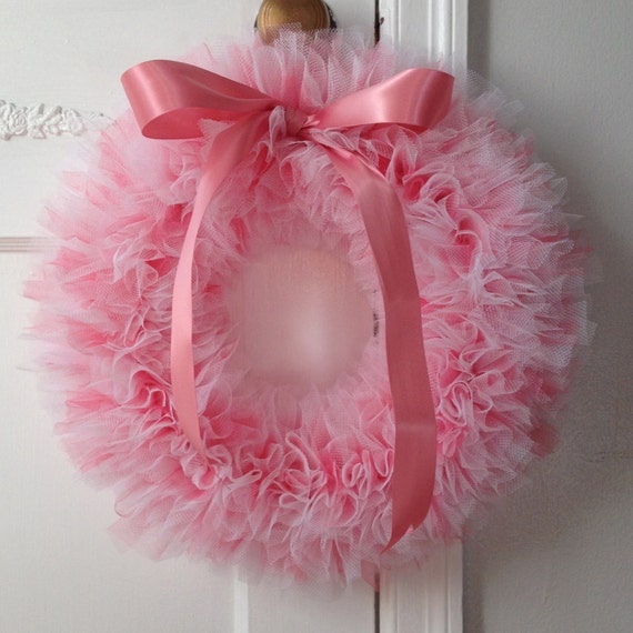 Pink and White Ballerina Party Tutu Wreath/ It's a by shopfluff