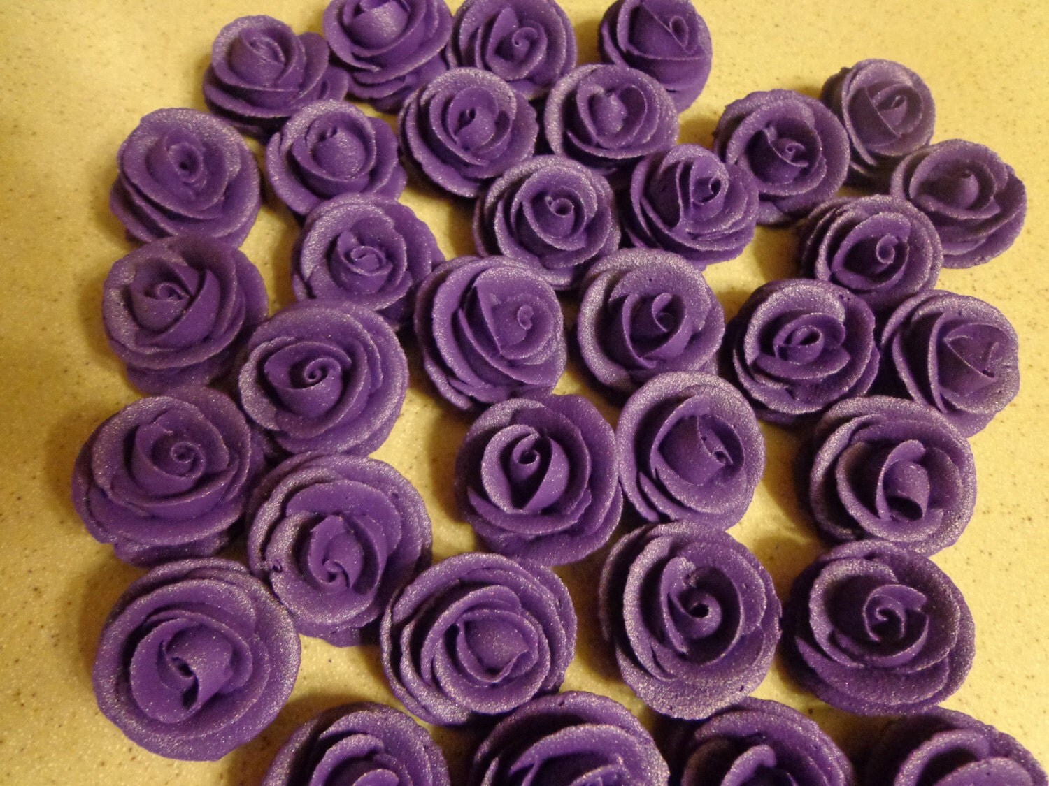 30 Dark Purple Royal Icing Roses Edible For Cakes Weddings