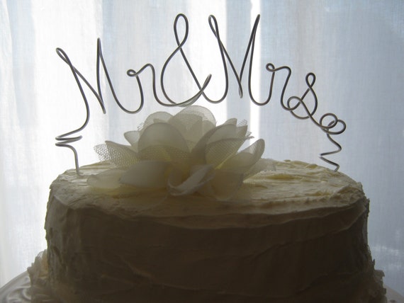 Mr & Mrs Cake Topper, Several Wire Colors Available, Wedding Cake Topper