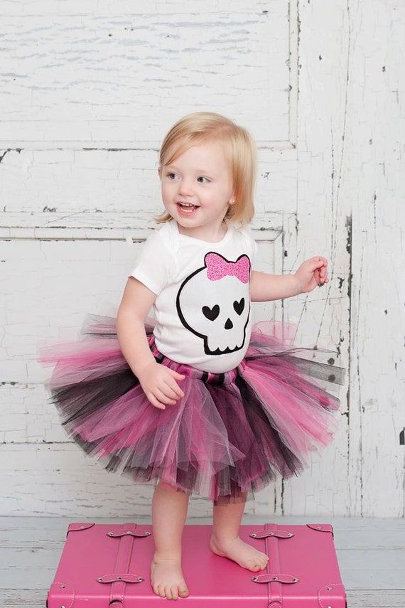 Items similar to Pink tutu with skull applique shirt.Pink, black and ...