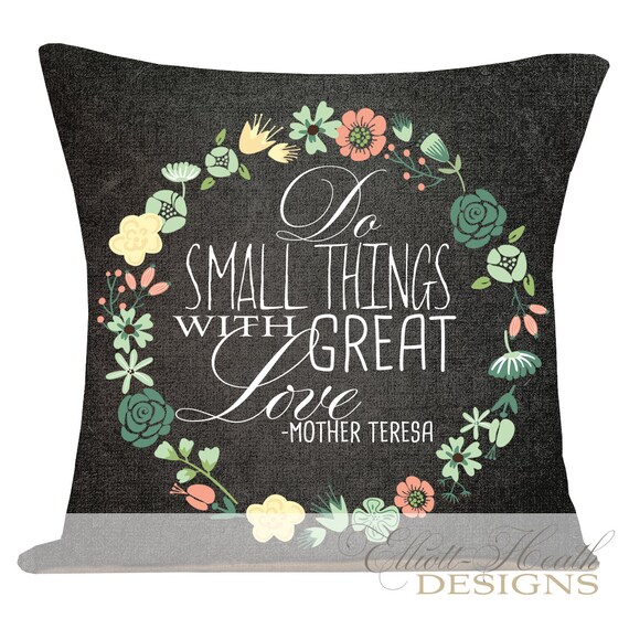 Handmade Graphic Pillow Giveaway from Knick of Time at knickoftimeinteriors.blogspot.com Pillow Cover French Style Chalkboard Wreath Love Burlap Cotton Throw Pillow MO-21