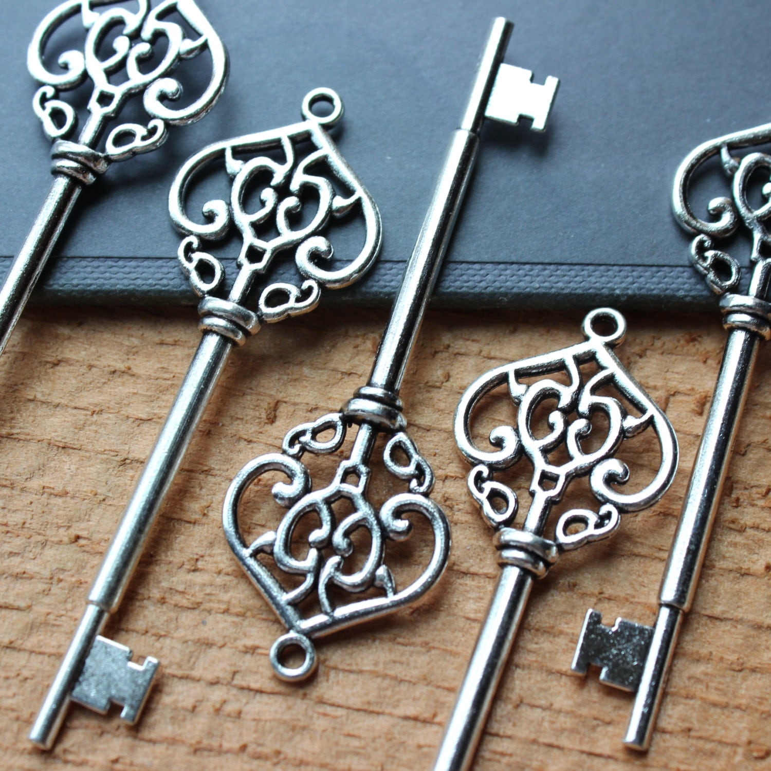 10 Large Skeleton Keys Double sided Antique Silver Steampunk