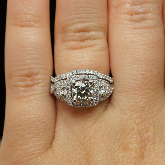 SALE Diamond Engagement Ring Round Brilliant by JamieKatesJewelry