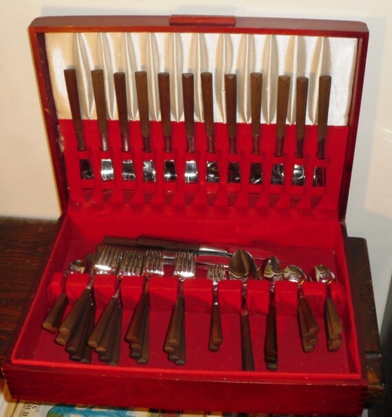 50pc Woodwind Stainless Steel Japan Wood Handle Flatware Set