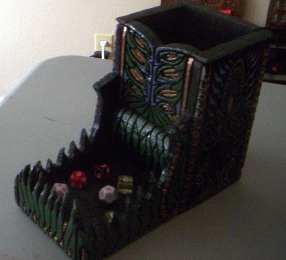 Cthulhu green dice tower