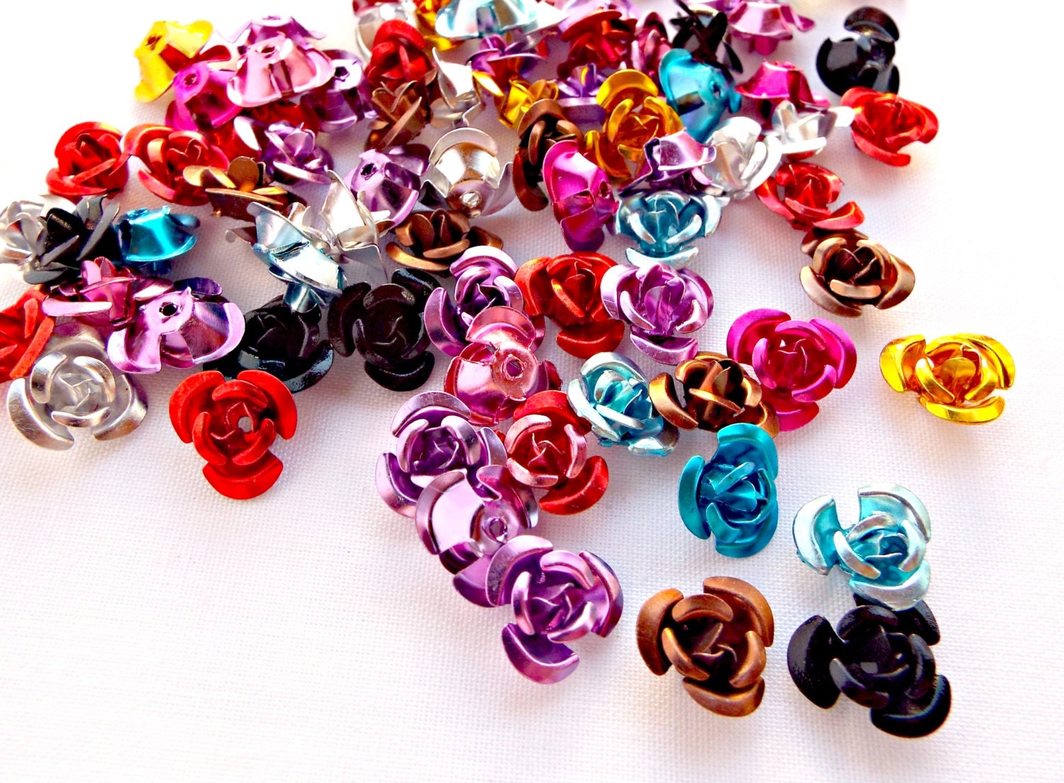 Aluminum Rose Beads Aluminium Flowers 100 Bead Pack Rose