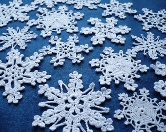 White snowflakes Crochet snowflakes Winter decoration Christmas decoration Christmas tree decoration