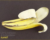 Vintage Fruit â€“ Banana Shaped â€“ Pin  (Inventory #J648)