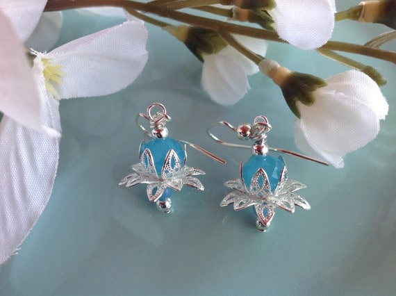 Swarovski earrings, Beaded earrings, aqua earrings, trendy jewelry, crystal earrings, cottage chic jewelry