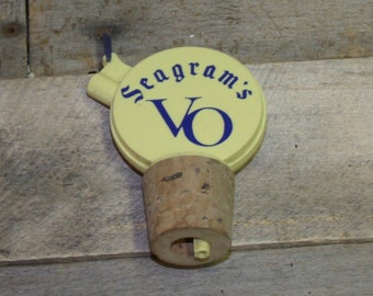 Vintage Seagram's VO Liquor Pourer