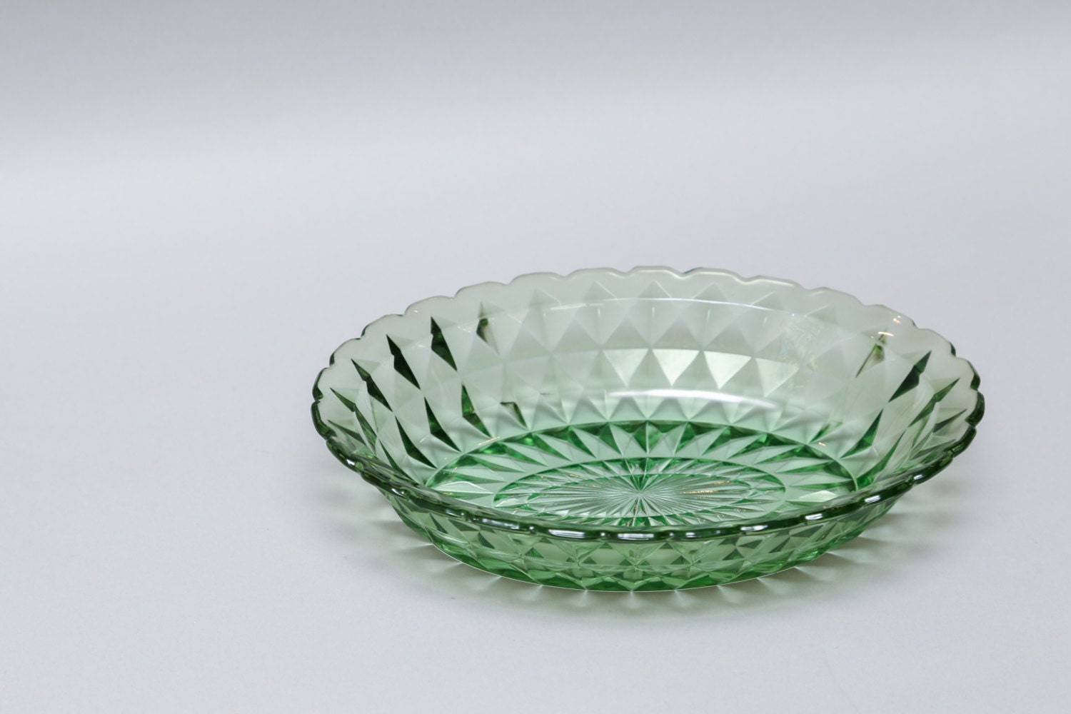 Vintage Avocado/Olive Green Glass Oval Diamond Pattern Serving ...
