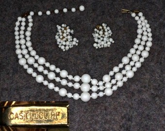 Castle Cliff White Milk Glass Necklace Earrings Set Mid Century 1950 Vintage Cluster 330