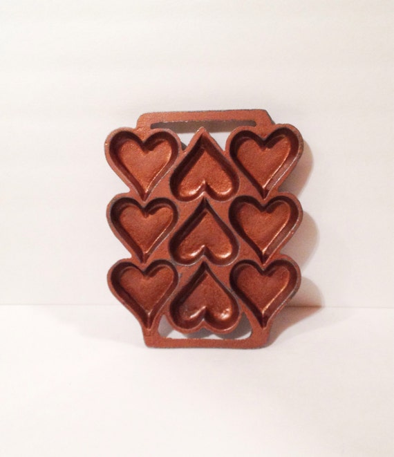 Vintage cast iron heart pan copper hand painted shabby chic candy dish