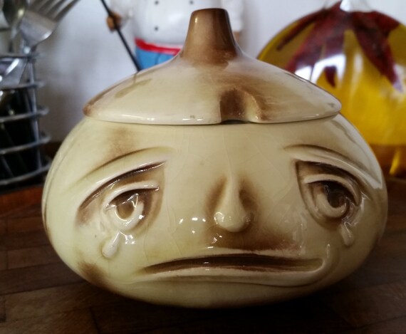 generator face onion onion 'face pot' 1950s SylvaC Vintage lidded