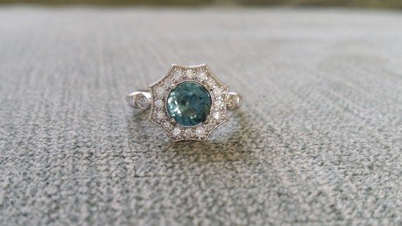Antique engagement rings gemstone