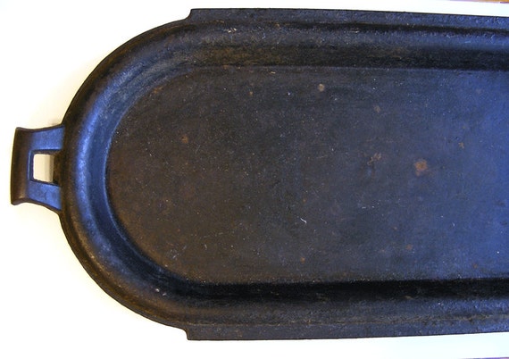 Vintage Cast Iron Griddle 55