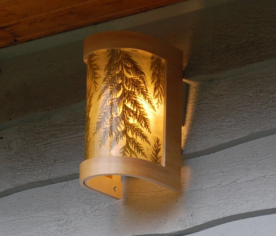 Outdoor light shade