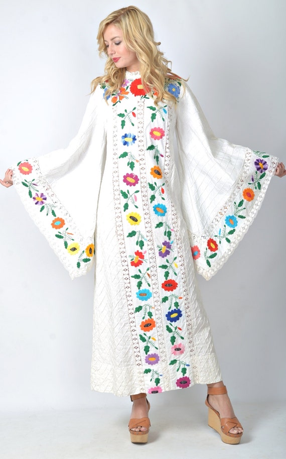 Vintage 70s Mexican Embroidered Hippie Wedding Dress Angel Slv