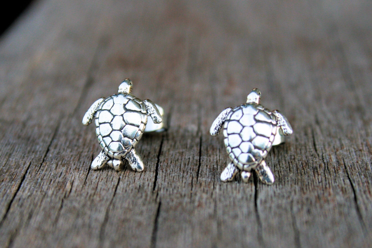 Sea turtle Earrings Seaturtle studs simple earrings dainty
