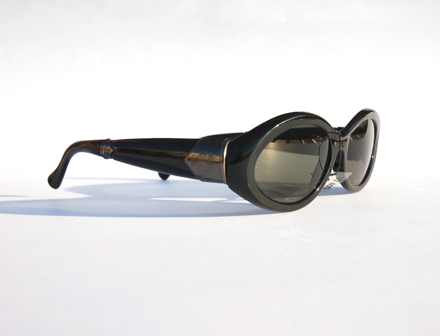 Vintage 90s Oval Sunglasses W Black Frame And Amazing Metal 